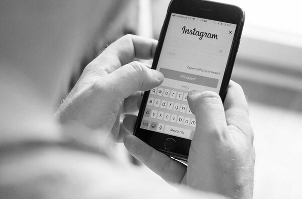 Introducing Instagram Albums