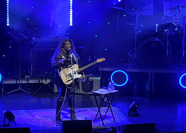 Yola in nola gif